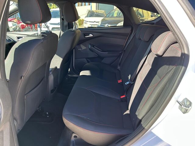 FORD FOCUS ST LINE 1.0 AUTO SPANISH LHD IN SPAIN 49000 MILES SUPERB 2017